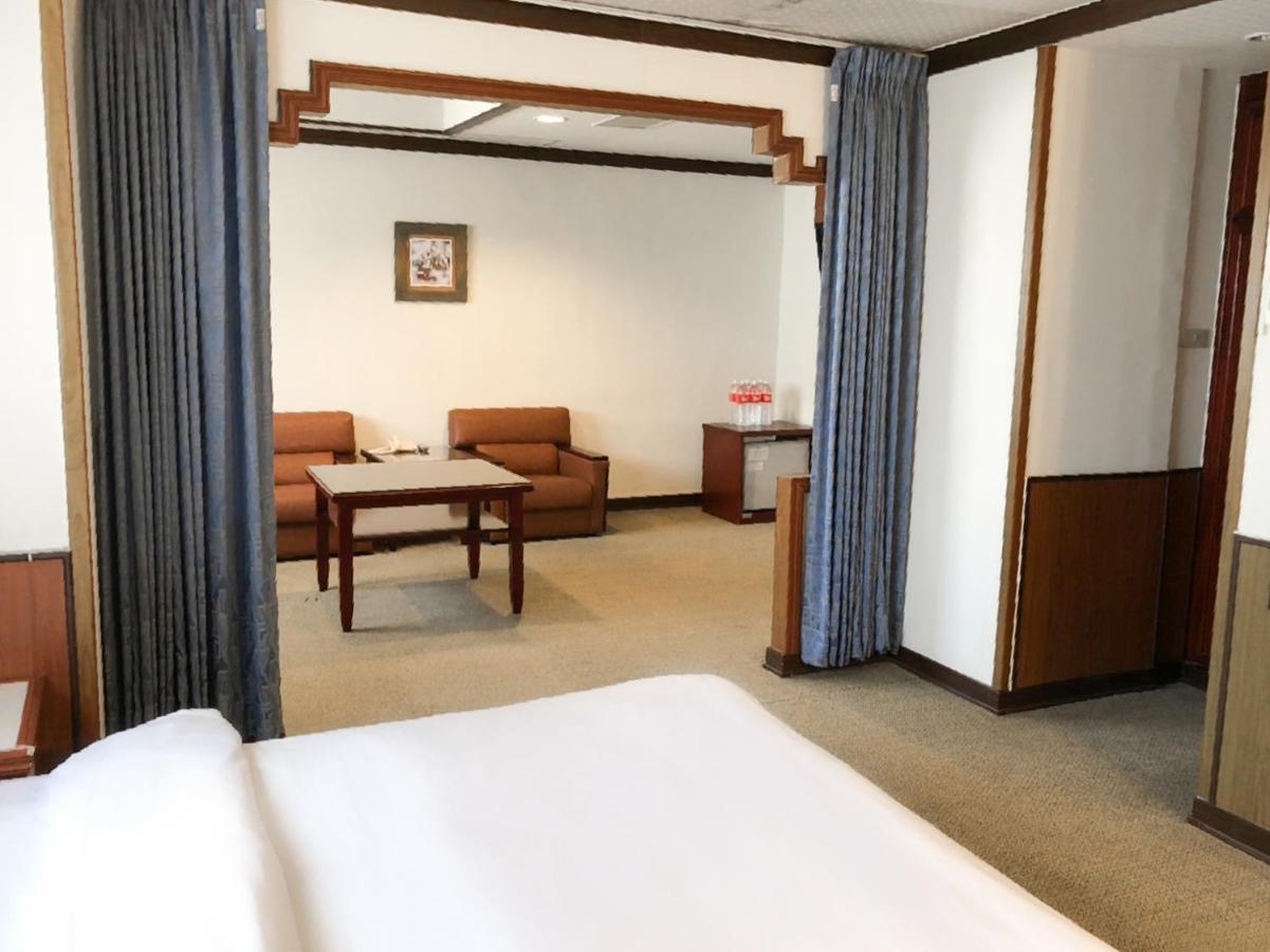 Guide Hotel Changhua Jhongjheng Esterno foto