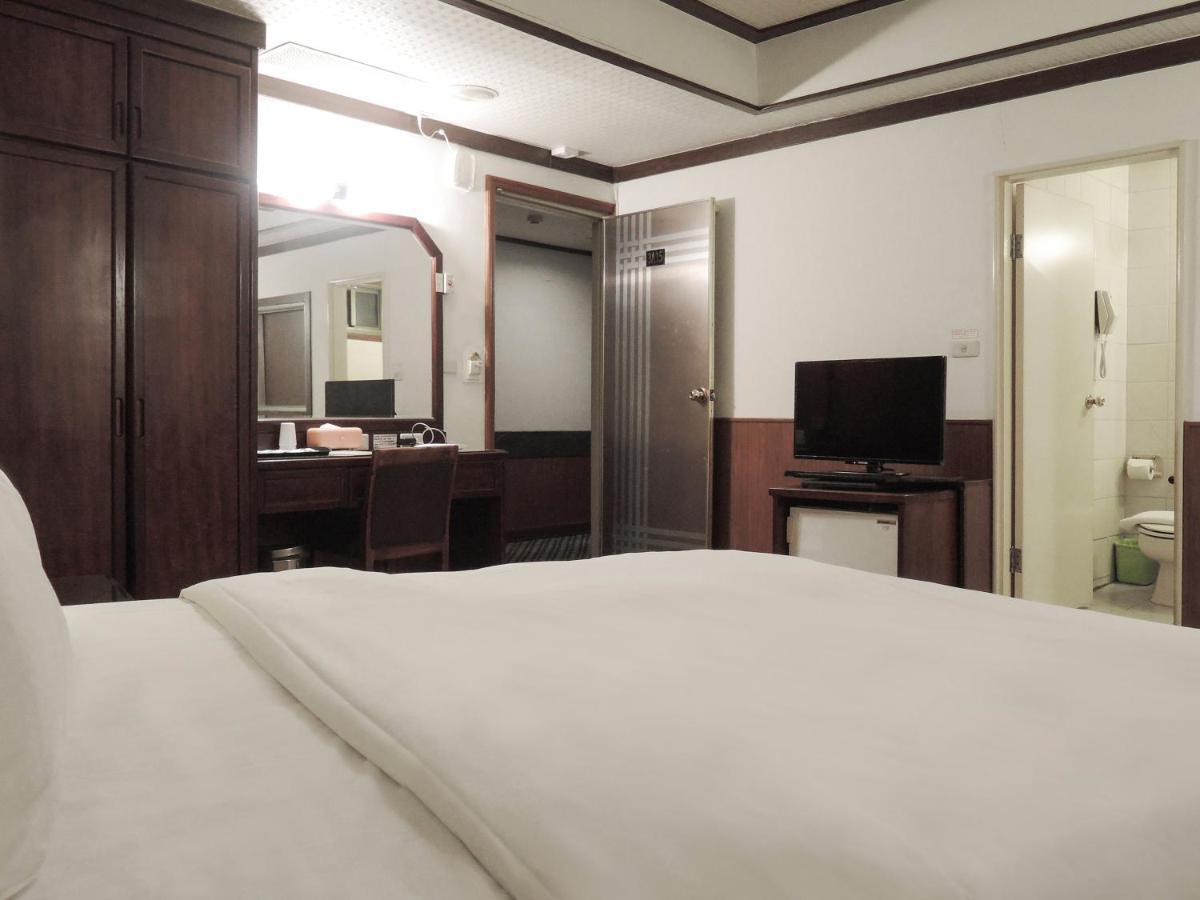 Guide Hotel Changhua Jhongjheng Esterno foto