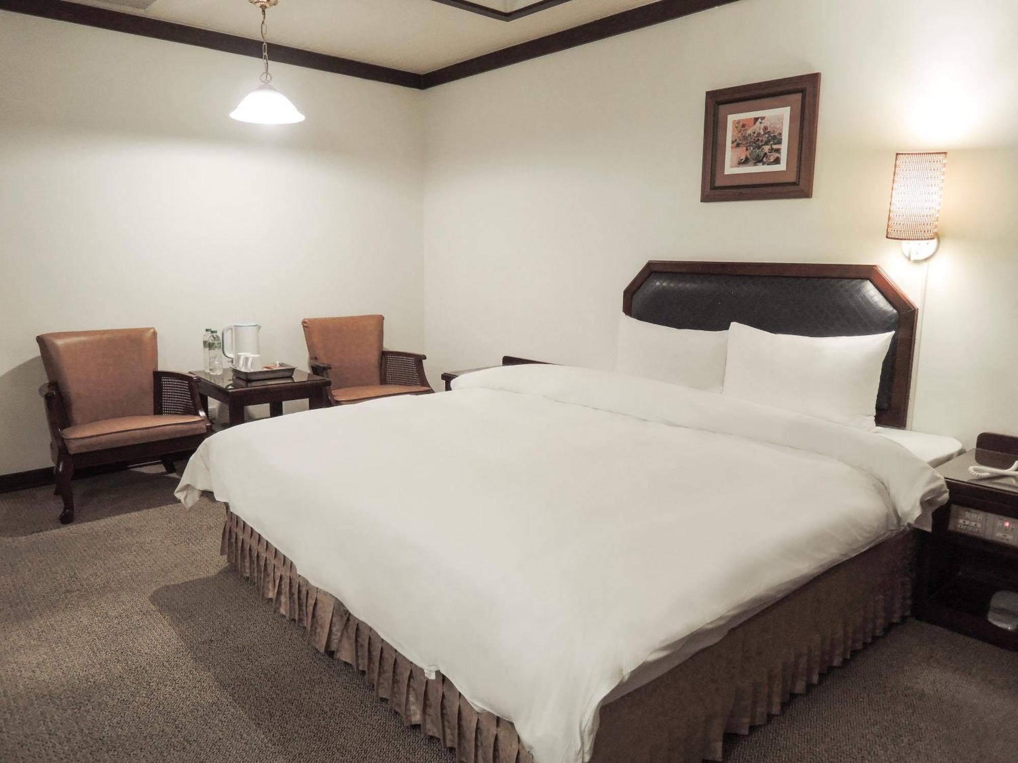 Guide Hotel Changhua Jhongjheng Esterno foto